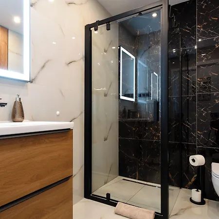 Poniwiec, Sun & Snow *